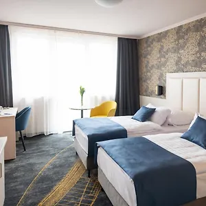 airport-hotel-budapest.inbudapesthotels.com/
