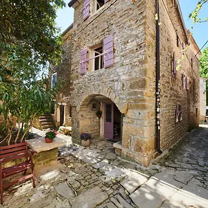 https://la-boutique.in-istria.net
