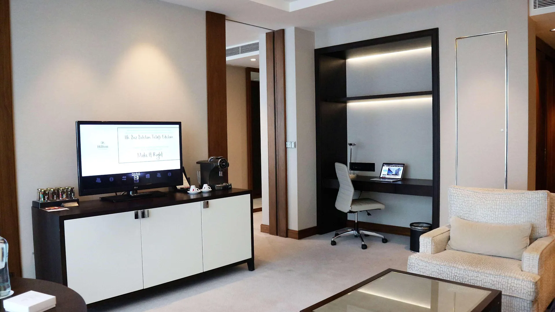 *****  Hilton Istanbul Bomonti Otel Türkiye