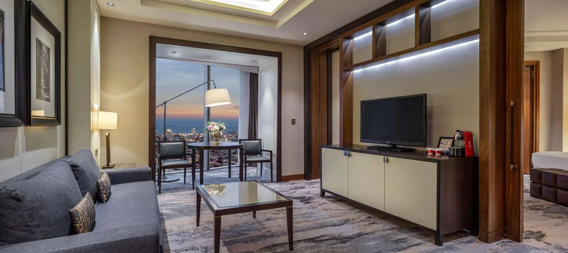 Hilton Istanbul Bomonti Otel